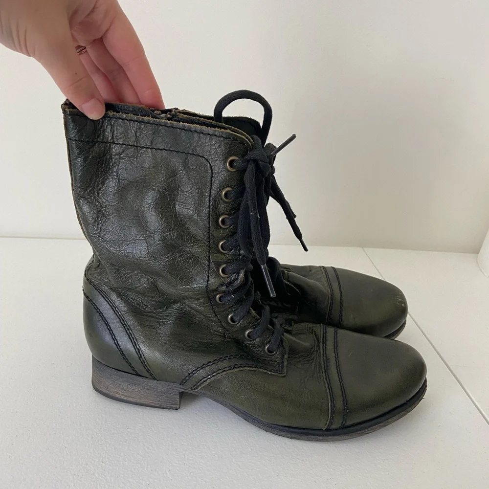 Steve Madden women’s Troopa leather lace up combat boots — size 8 - Picture 1 of 7